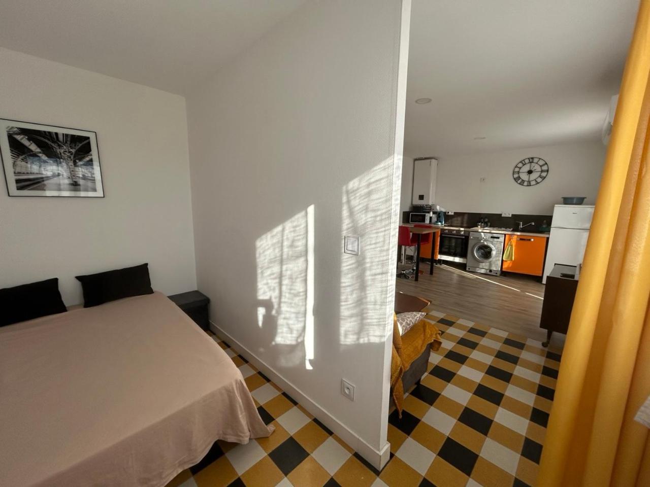 Appartement Les Voyages De Romane 나르본 외부 사진